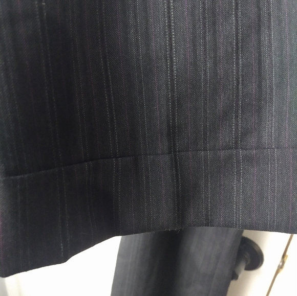 Chadwick's grey purple white pinstripe pleated front dress pants. Size 8P - Picture 6 of 9